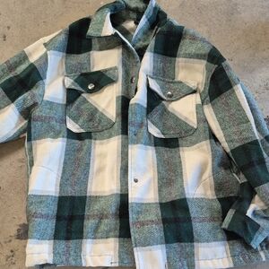 Green and White Lightweight Shirt Jacket for Casual Wear